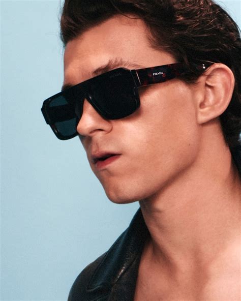 prada sonnenbrille tom holland|SS 2022 Man .